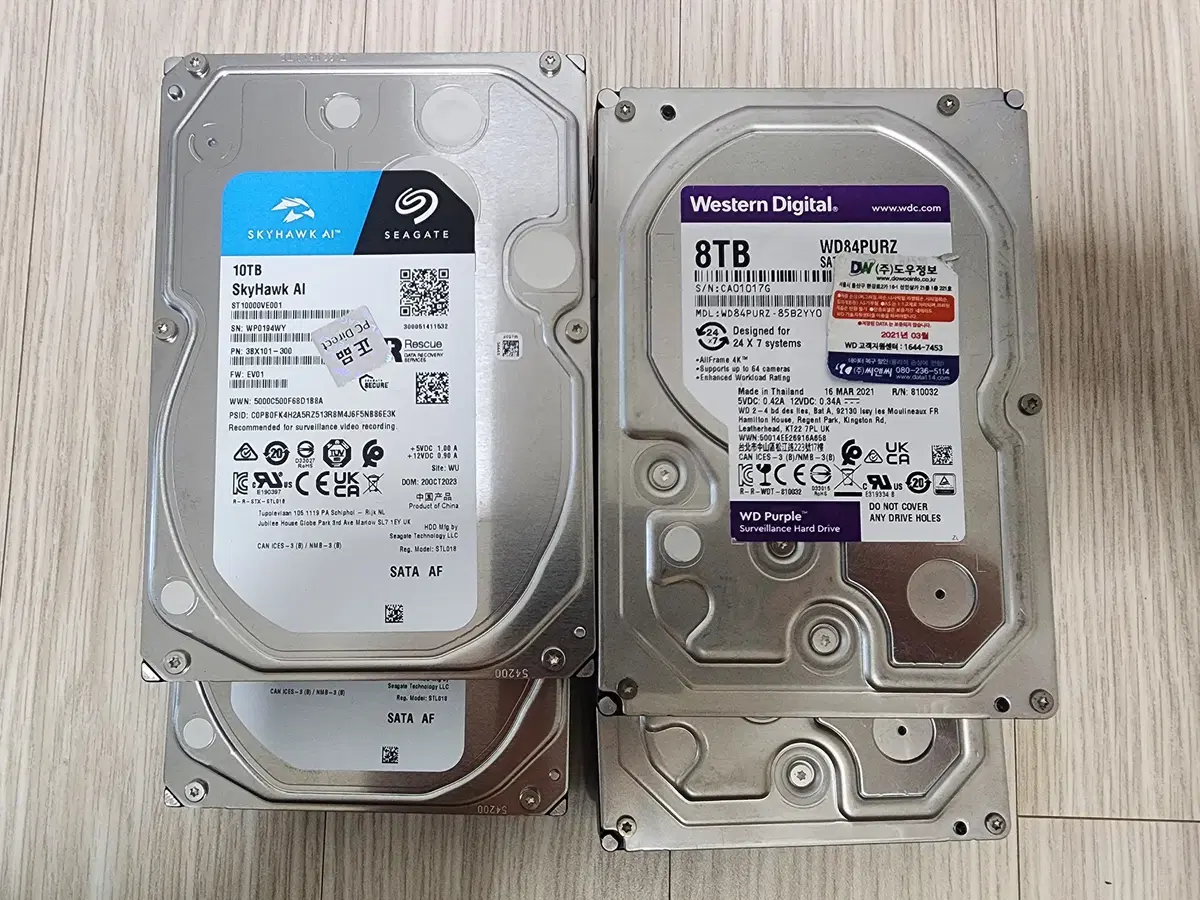 WD 퍼플 8TB, 시게이트 스카이호크 10TB(테라 하드/국내정품